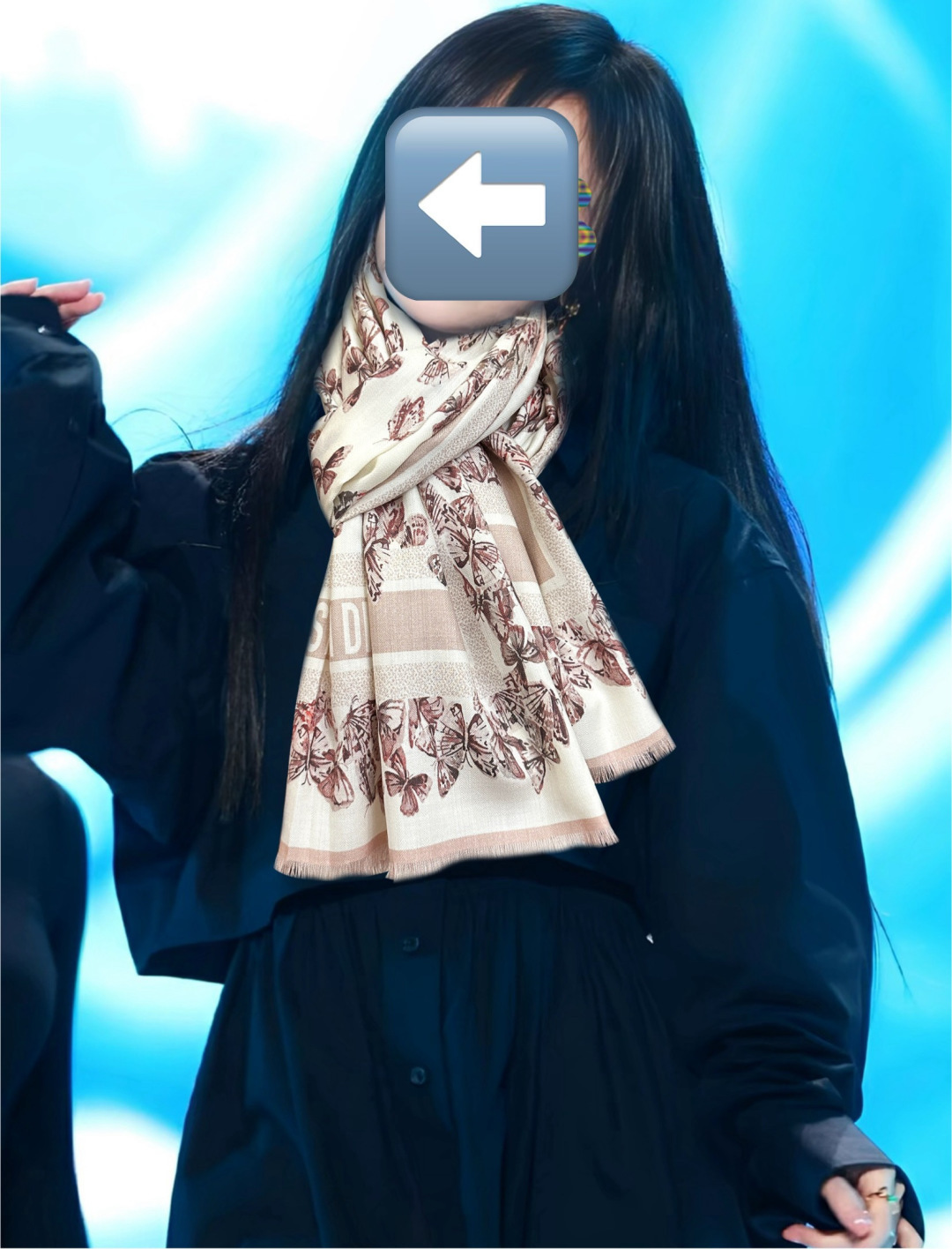 NO:946138,The new Dior 2016 double-sided same color [Butterfly Flower Series] is so beautiful [Eat melon] Be sure to get started quickly [Lip] Can be used in all seasons [Seduce] It is so beautiful that it is very non-upper body. The quality is perfect. The whole scarf gives people aura and is very delicate and beautiful. It is definitely worth buying. Once you get the actual product, you will be glad that you are a beautiful product for women. Size 65x, material cashmere high version scarf, high version scarf, dior19860909上新 迪奥2016双面同色【蝴蝶花朵系列】太美了[吃瓜]下手一定要快[嘴唇]四季都可以用[勾引]真心美的让人非常非上身效果简直美翻了 品质非常完美整个围巾给人气场的同时又非常精致秀丽绝对值得入手的新款实物一拿到就会庆幸自己是女人的绝美好货 尺寸65x,材质羊绒高版本围巾,高版本围巾,dior,scarf