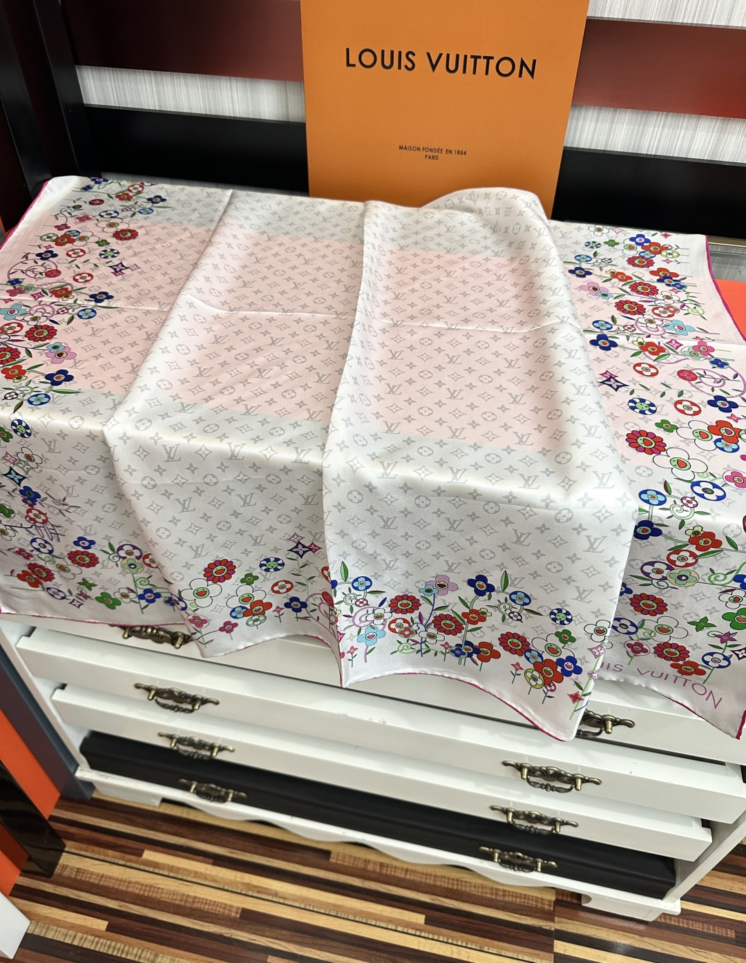 最新款 LV 高品质永远都是那么经典[庆祝]今年最流行的款式[太阳]顶级设计 Monogram SuPerflat Fl