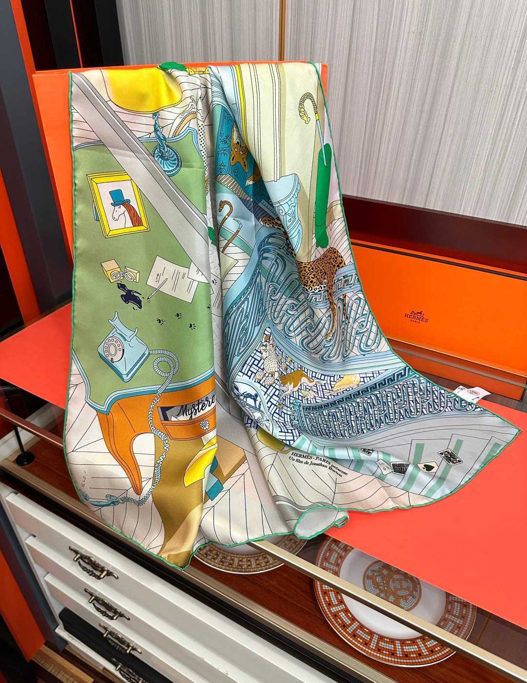 高品质2026HERMES 【24号之谜】[太阳]精致卷边[嘴唇]太美了品质感很显好[得意]好搭到上瘾的丝巾[色]带着不