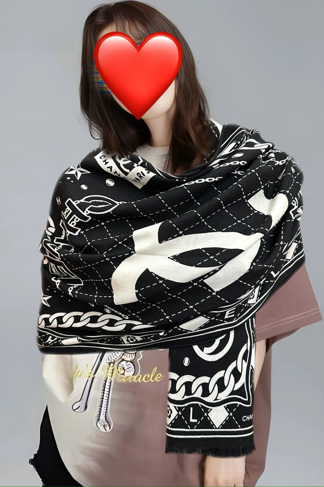 新款 小香2026  双面同色 双c涂鸦黑白搭配顶级设计[嘴唇]太美了[吃瓜]下手一定要快[嘴唇]四季都可以用[勾引]真