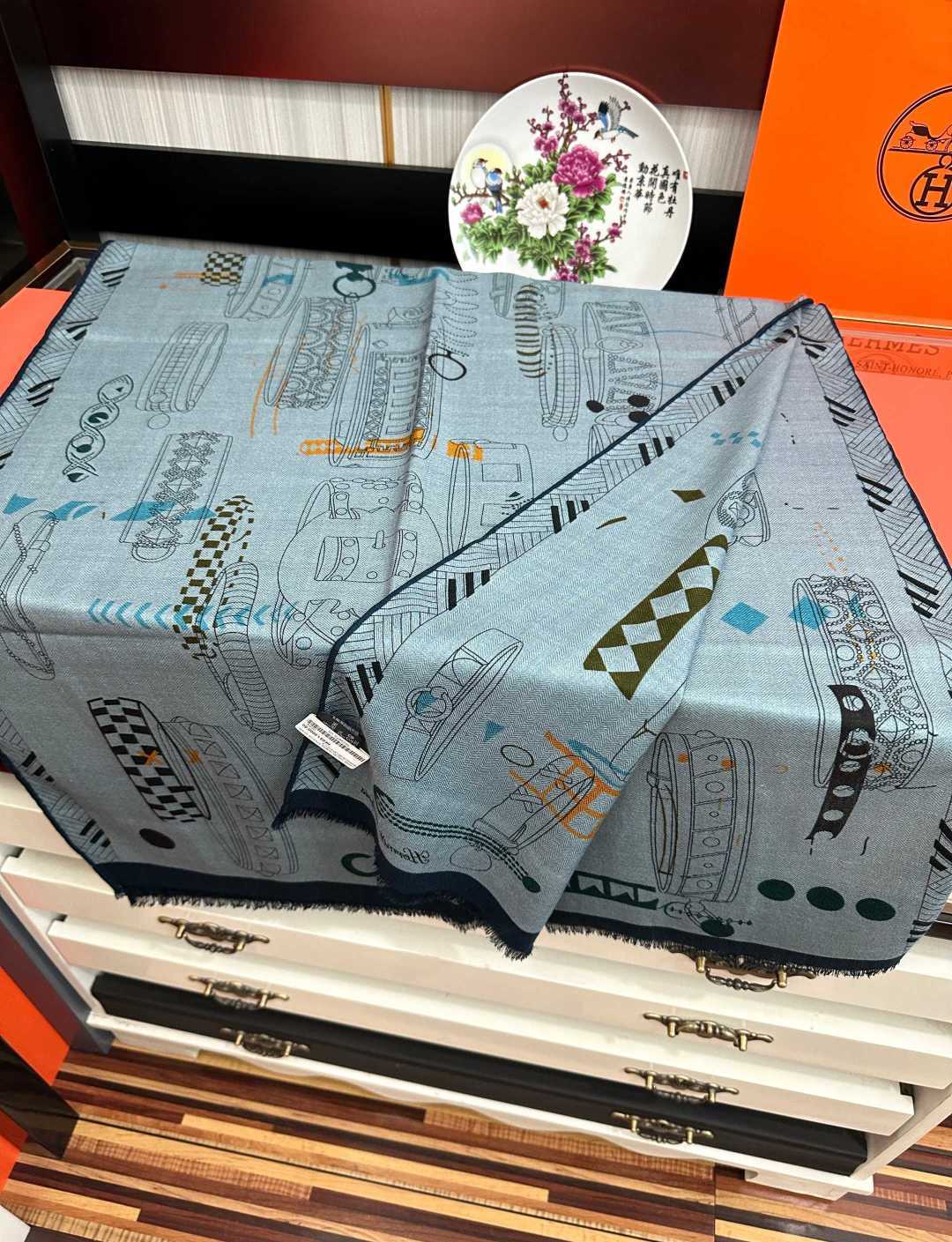 上新❤️爱马士2026【双面同色印花】[吃瓜]下手一定要快[嘴唇]四季都可以用[勾引]真心美的让人非常非上身效果简直美翻