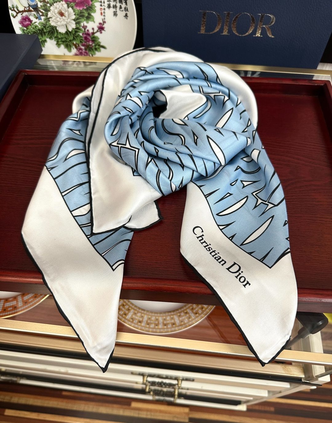 Dior Chardons 2026新款 图案印花[得意]展示象征着保护[色]韧性和自由的苏格兰[庆祝]采用粉色和蓝色桑
