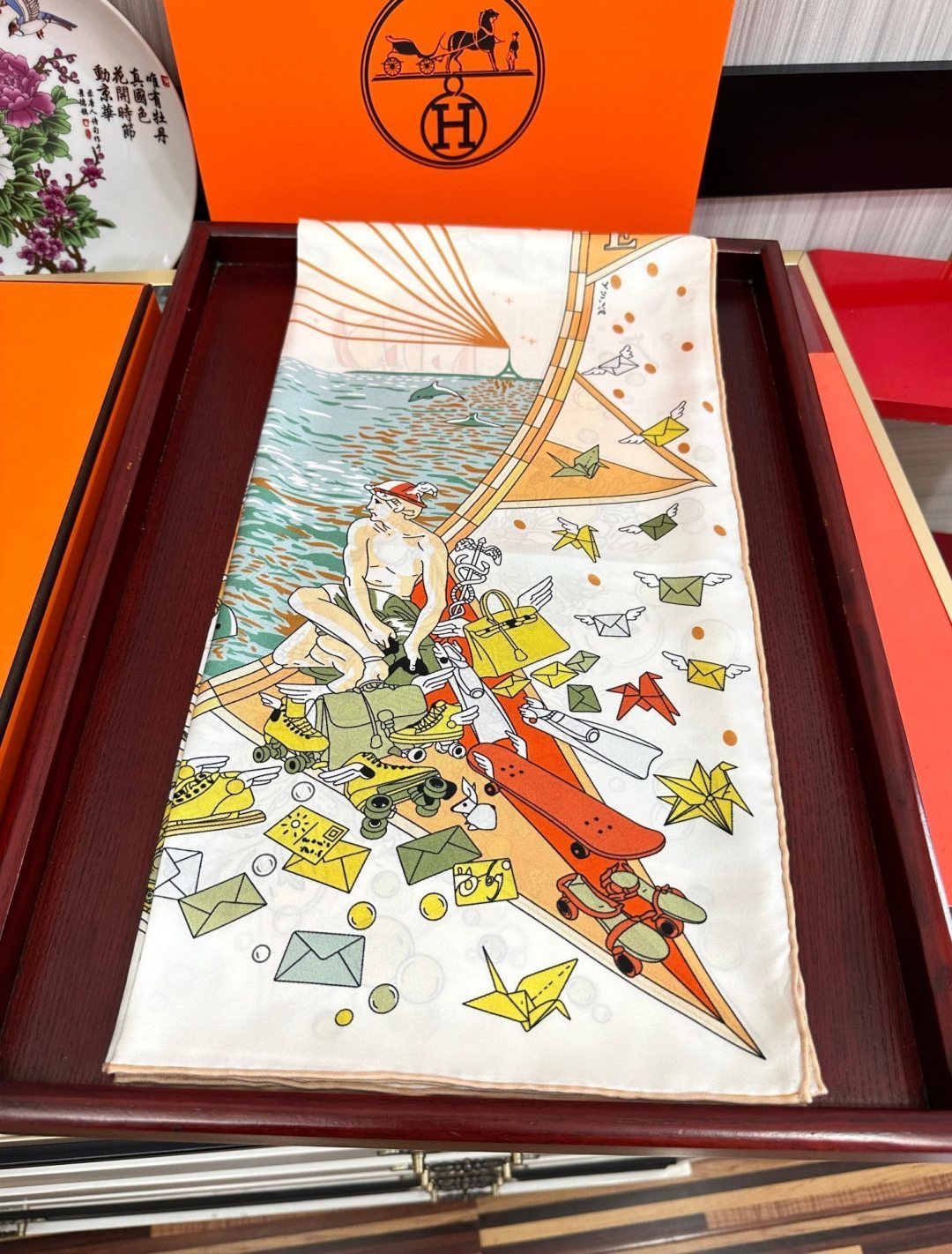 上新2026 🔥HERMES 重磅[庆祝]【爱马仕旗舰】方巾[嘴唇]精简时髦，品质感很显好[得意]好搭到上瘾的丝巾[色]