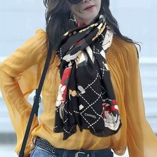 🔥上新 小香2026最新款、太美到心动😘【花朵🌼双c羊绒长巾】实物真心美 🎀披肩配以印花💓无论设计喷绘都是非常到位☀️细 🔥上新 小香2026最新款、太美到心动😘【花朵🌼双c羊绒长巾】实物真心美 🎀披肩配以印花💓无论设计喷绘都是非常到位☀️细