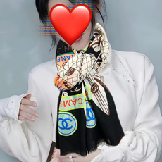 🔥新款 重磅推荐 小香2026 最新款 香奶奶顶级设计太美了,真心赞👍😘💍实物真心美 🎀披肩配以印花💓💃🏻无论设计喷绘都 🔥新款 重磅推荐 小香2026 最新款 香奶奶顶级设计太美了,真心赞👍😘💍实物真心美 🎀披肩配以印花💓💃🏻无论设计喷绘都