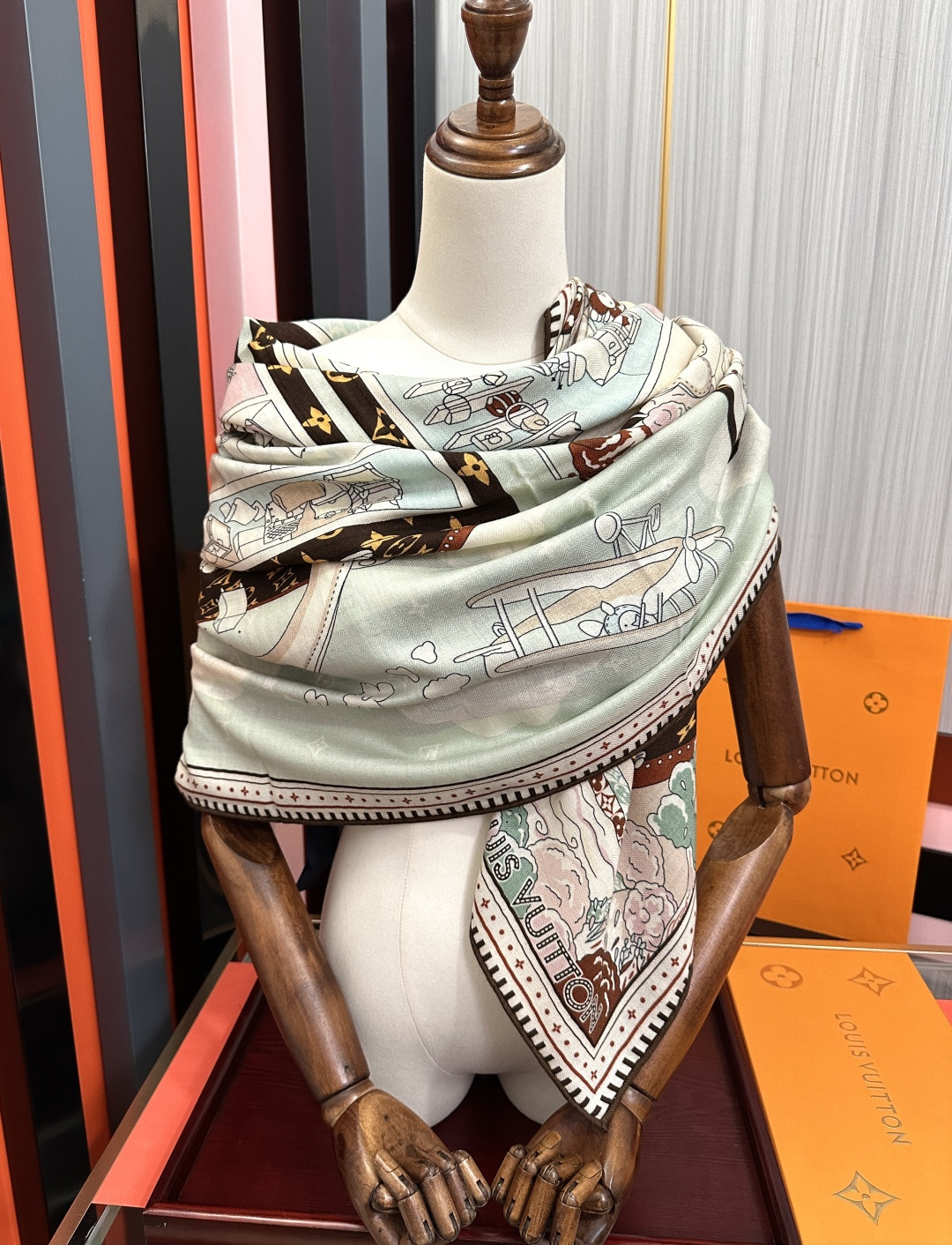 新款LV 2026今年的爆款【双面同色】经典优雅[礼物]~气质到骨子里[色]新一季的面料超高级，真心超级柔软，丝丝顺滑[