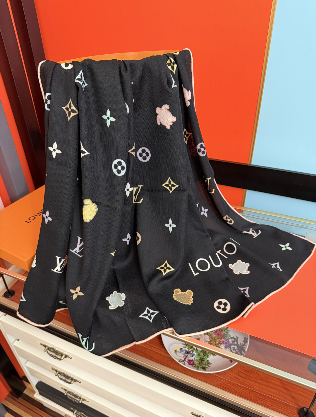 🆕 上新❤️LV  2026 ZG同步经典优雅[礼物]~气质到骨子里[色]新一季的面料超高级，真心超级柔软，丝丝顺滑[太