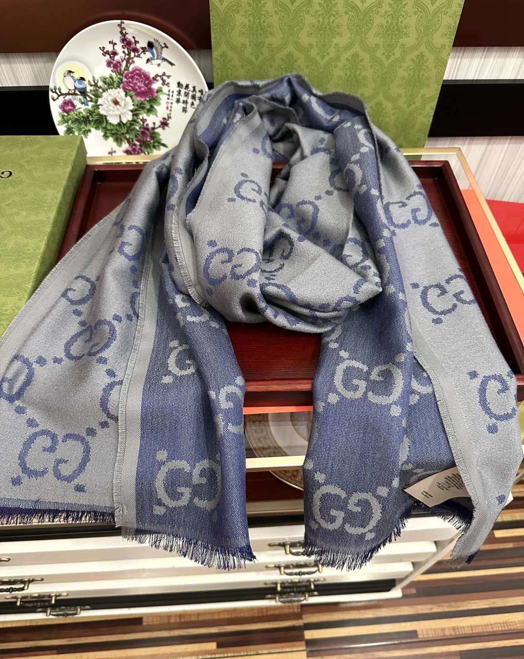 🆕 💖高品质 古奇【GG格子双面长巾】[爱心]中性款男女都可以用，😄经典GG图案是在30年代开始使用的标志性元素之一[得