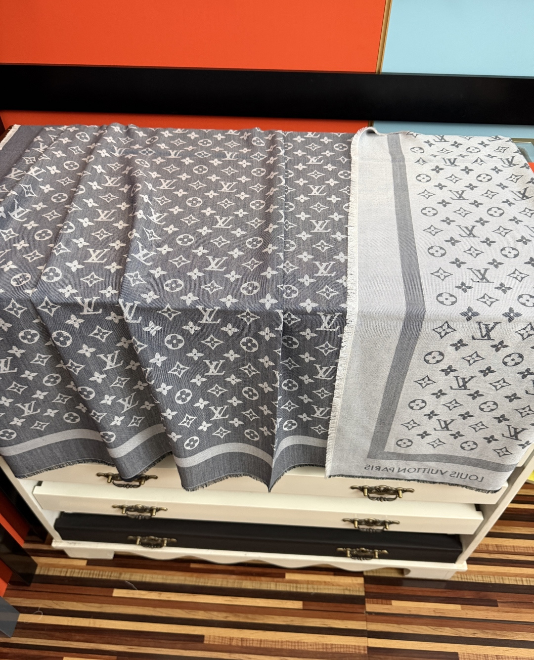 🆕 🔥新款2026 LV 披肩大方巾[得意]ZG同步 采用羊绒+丝绸配色+经典Logo[庆祝]品牌感满满计[强]双面设计