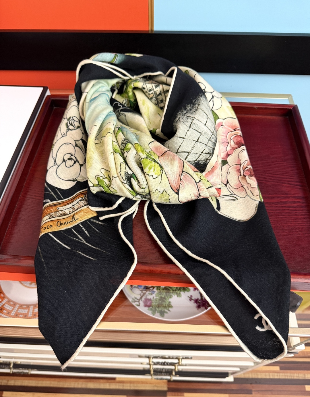 新款❤️香奈儿 [發]2026经典山茶花设计优雅风[礼物]~气质到骨子里[色]香奶奶新一季的面料超高级，真心超级柔软，丝