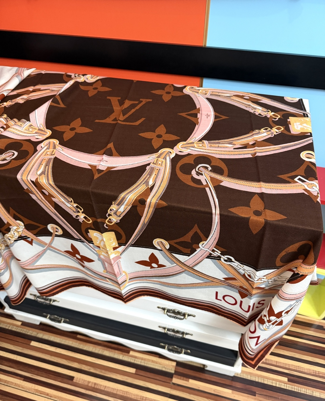 新款❤️LV  2026经典 【双面同色】经典优雅[礼物]~气质到骨子里[色]新一季的面料超高级，真心超级柔软，丝丝顺滑