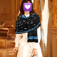 🔥 L v家 2026最新款‼️真心赞👍【戒指绒长巾】😘💍实物真心美 🎀披肩配以印花💓💃🏻无论设计喷绘都是非常到位☀️细 🔥 L v家 2026最新款‼️真心赞👍【戒指绒长巾】😘💍实物真心美 🎀披肩配以印花💓💃🏻无论设计喷绘都是非常到位☀️细