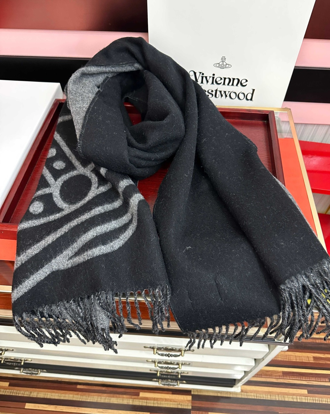 🔥高版本[庆祝]高品质欢迎对比“西太后Vivienne Westwood”最爱的土星从精神上[得意]才是最能代表英国人的