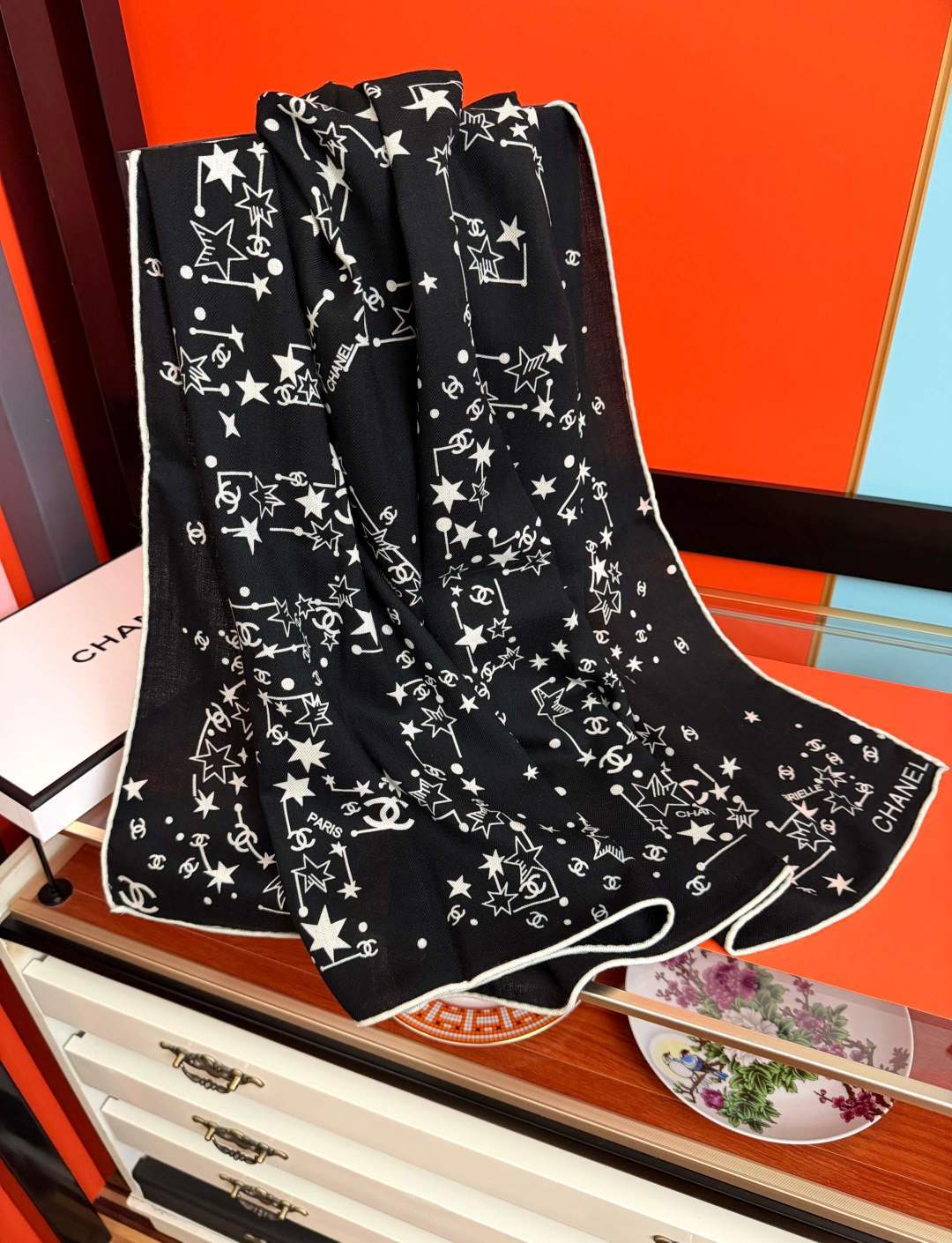 新款❤️2026 香奈儿 星星✨涂鸦 官网同步  【双面同色】[發]经典设计优雅风[礼物]~气质到骨子里[色]香奶奶新一