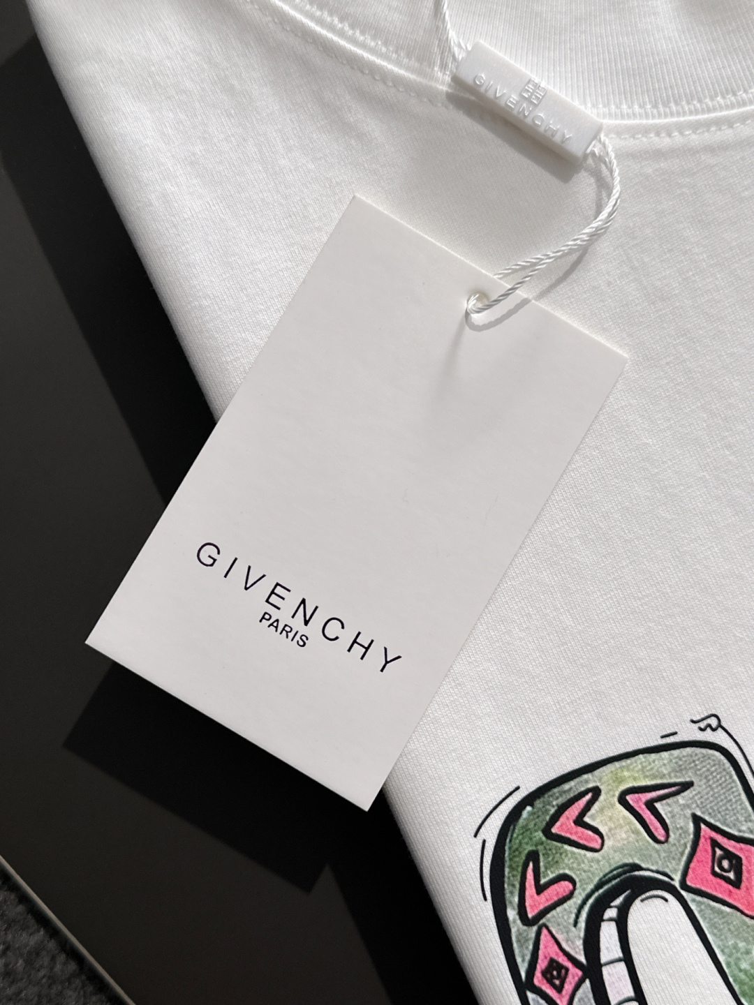  GVC 2025SS春夏最新款圆领时尚短袖T恤，官网同步，专柜纯棉面料！贴肤舒适，耐看又好穿，经典简约