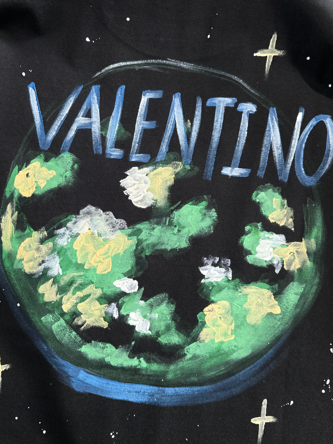 VATN 2025SS春夏最新款圆领时尚短袖T恤，官网同步，专柜纯棉面料！贴肤舒适，耐看又好穿，经典简约