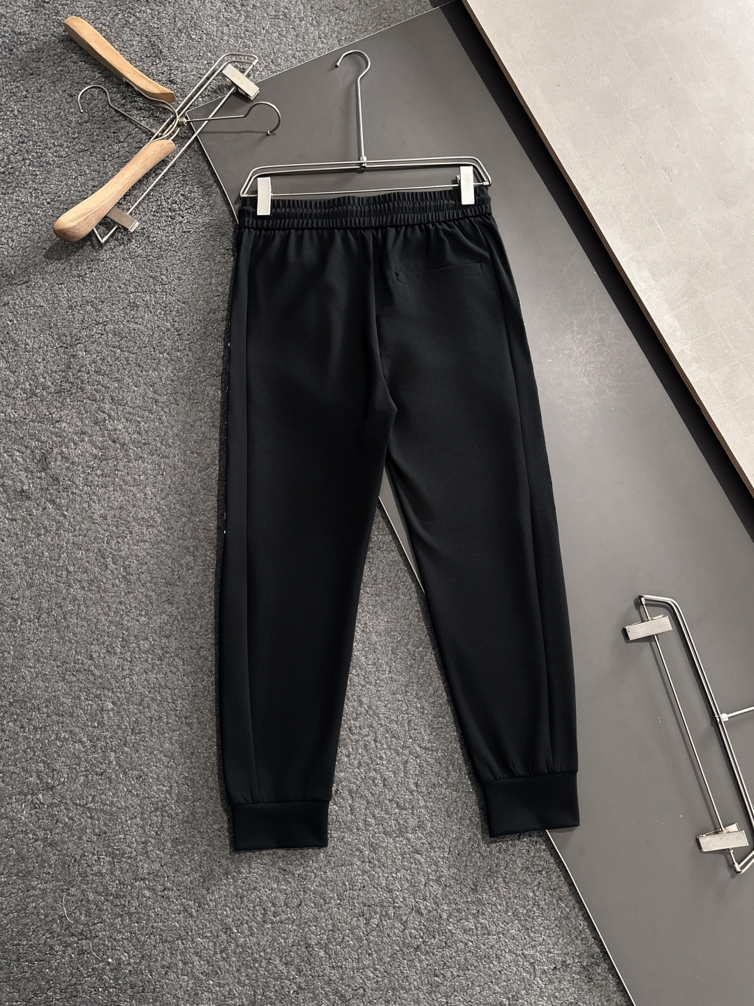 “2025 New Routine Pants: Color Collage Design, Perfect Details, Stylish Hardware Accessories” - 图片 3