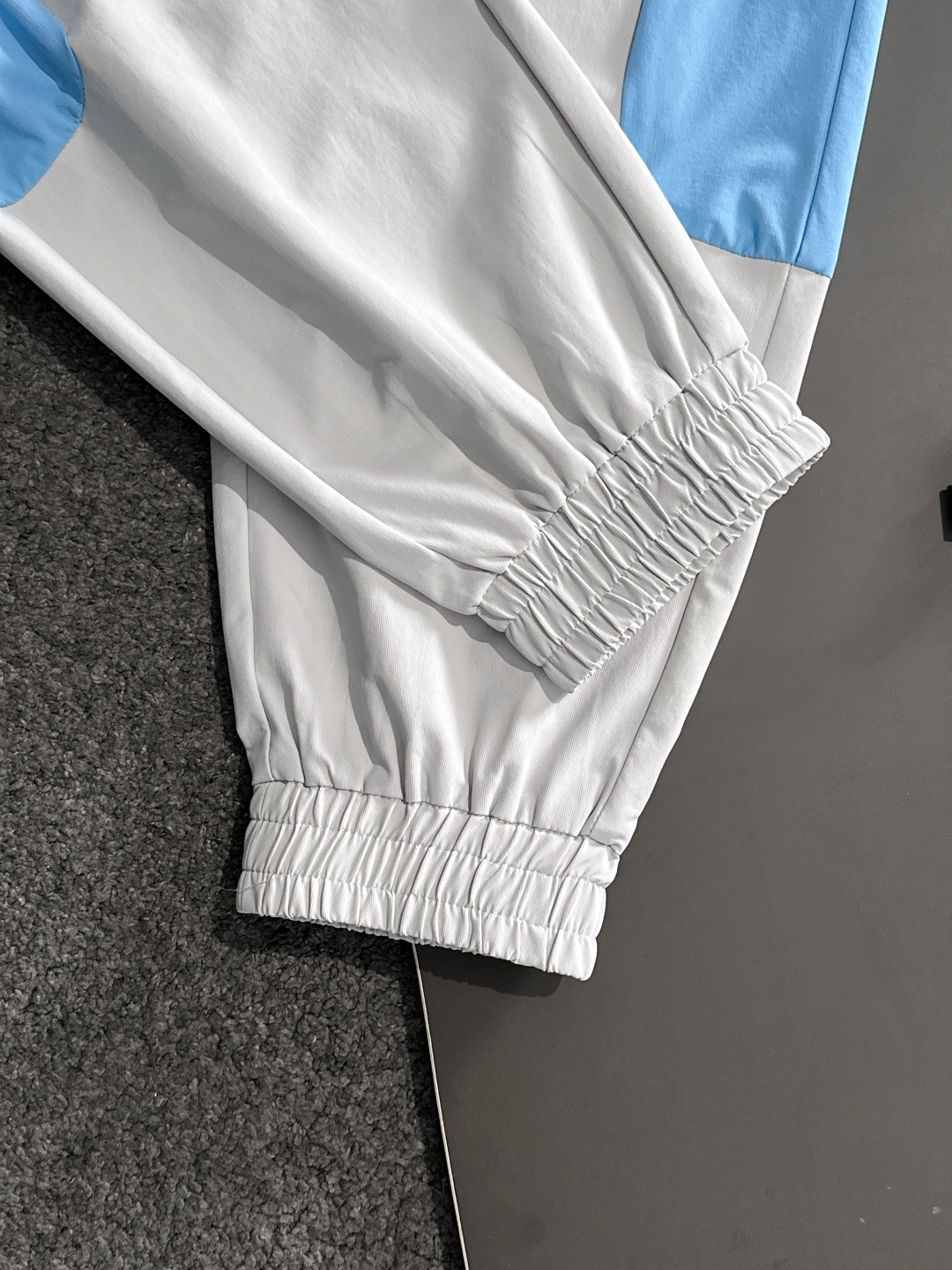 “2025 New Summer Fashion: Pocket-Style Pants with Collapse Design and Original Hardware Accessories” - 图片 8