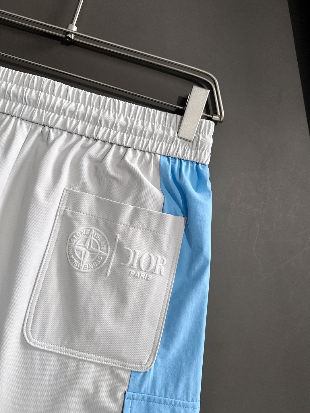 “2025 New Summer Fashion: Pocket-Style Pants with Collapse Design and Original Hardware Accessories” - 图片 9