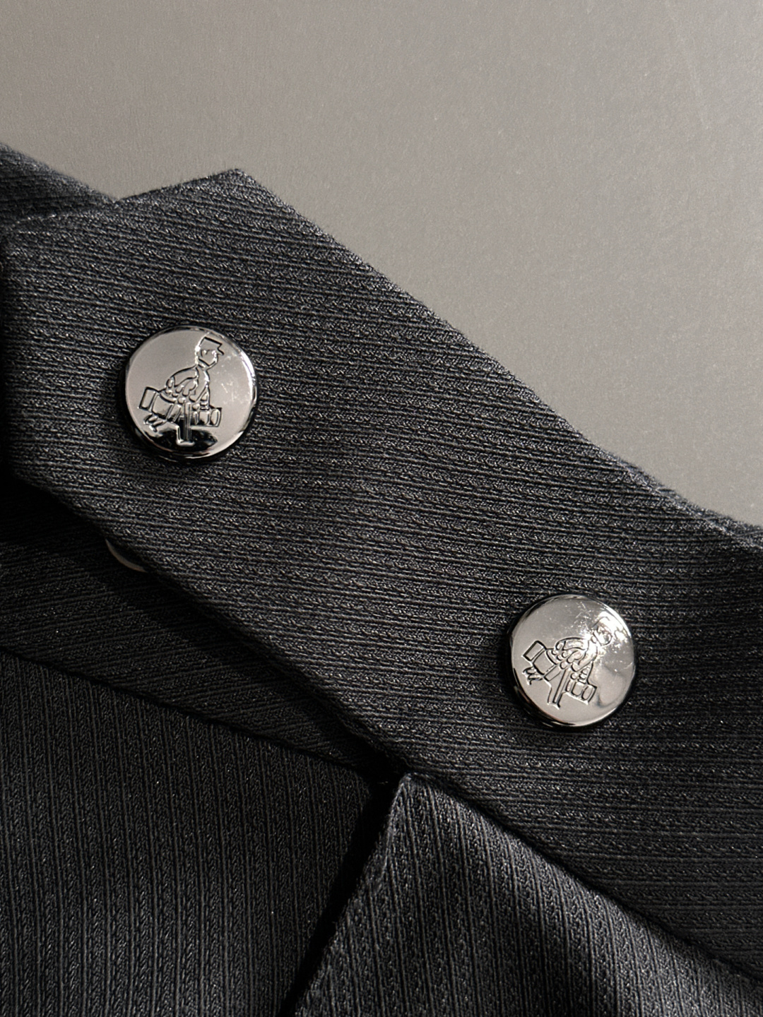 “High-Quality Men’s Leisure Shorts 2025: Luxurious Fabric, Superior Comfort, Customized Details for Business and Leisure” - 图片 6