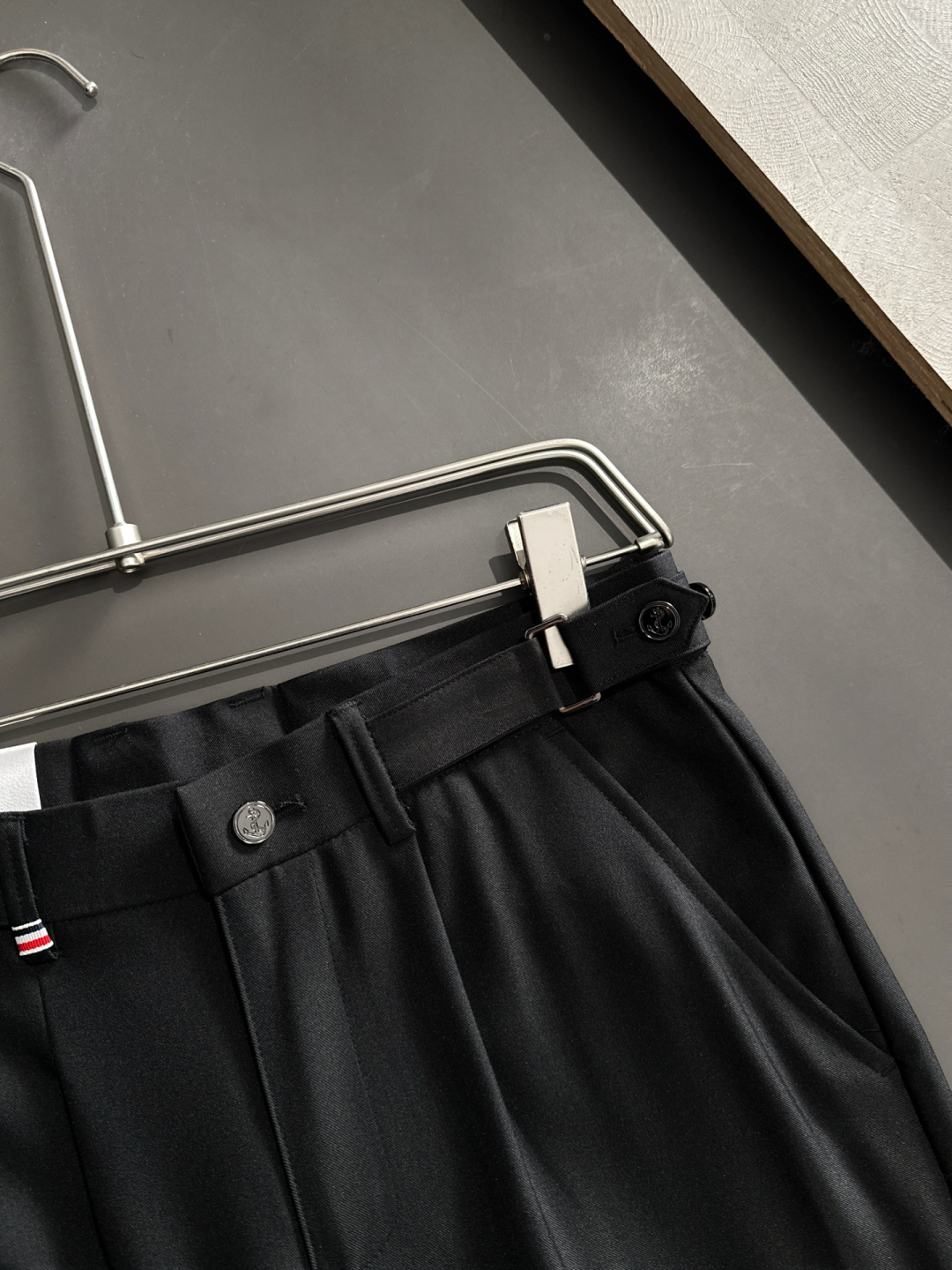 “High-Quality Pure Cotton Men’s Leisure Shorts: Latest 2025 Changes, Stylish Craftsmanship, Luxury Fabrics, Custom Details” - 图片 4