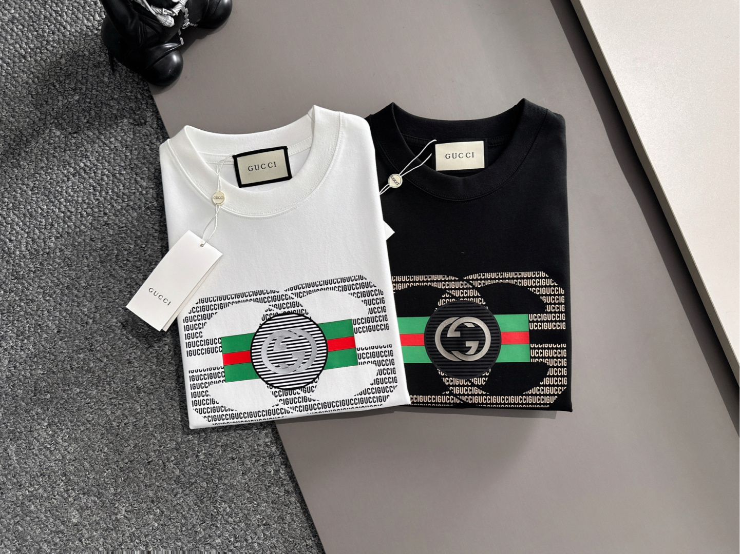 NO:471296,Gucci/Gucci 2025 spring and summer new product, complete three standards, round neck pure cotton short-sleeved T-shirt, don’t need to introduce too much good products, look at the details, counter code M-XXXL 175/Suggestions, gucci, T-shirt, tees, t-shirt, alexander wang19860909Gucci/古奇 2025春夏新品 三标齐全 圆领纯棉短袖T恤 好货不用过多介绍 看细节 专柜码数M-XXXL 175/建议L,,gucci,T-shirt,tees，t-shirt,alexander wang,Men's clothing