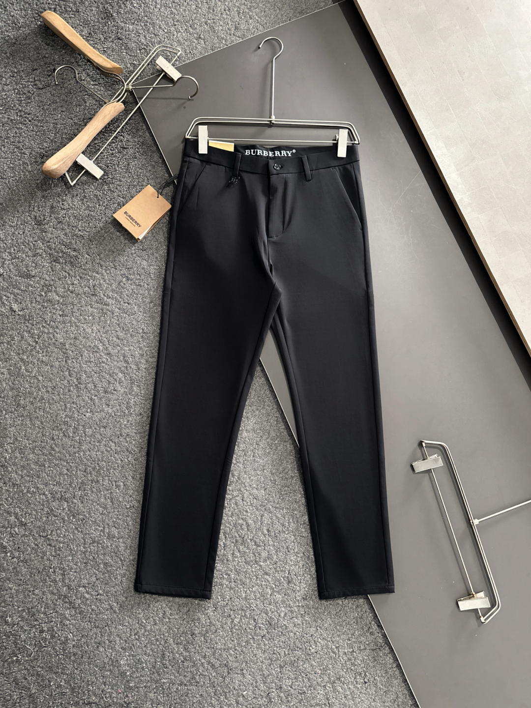 P572 BBR 2025 Men’s Leisure Pants: High-End Quality, Superior Comfort, Customizable Details - 图片 2