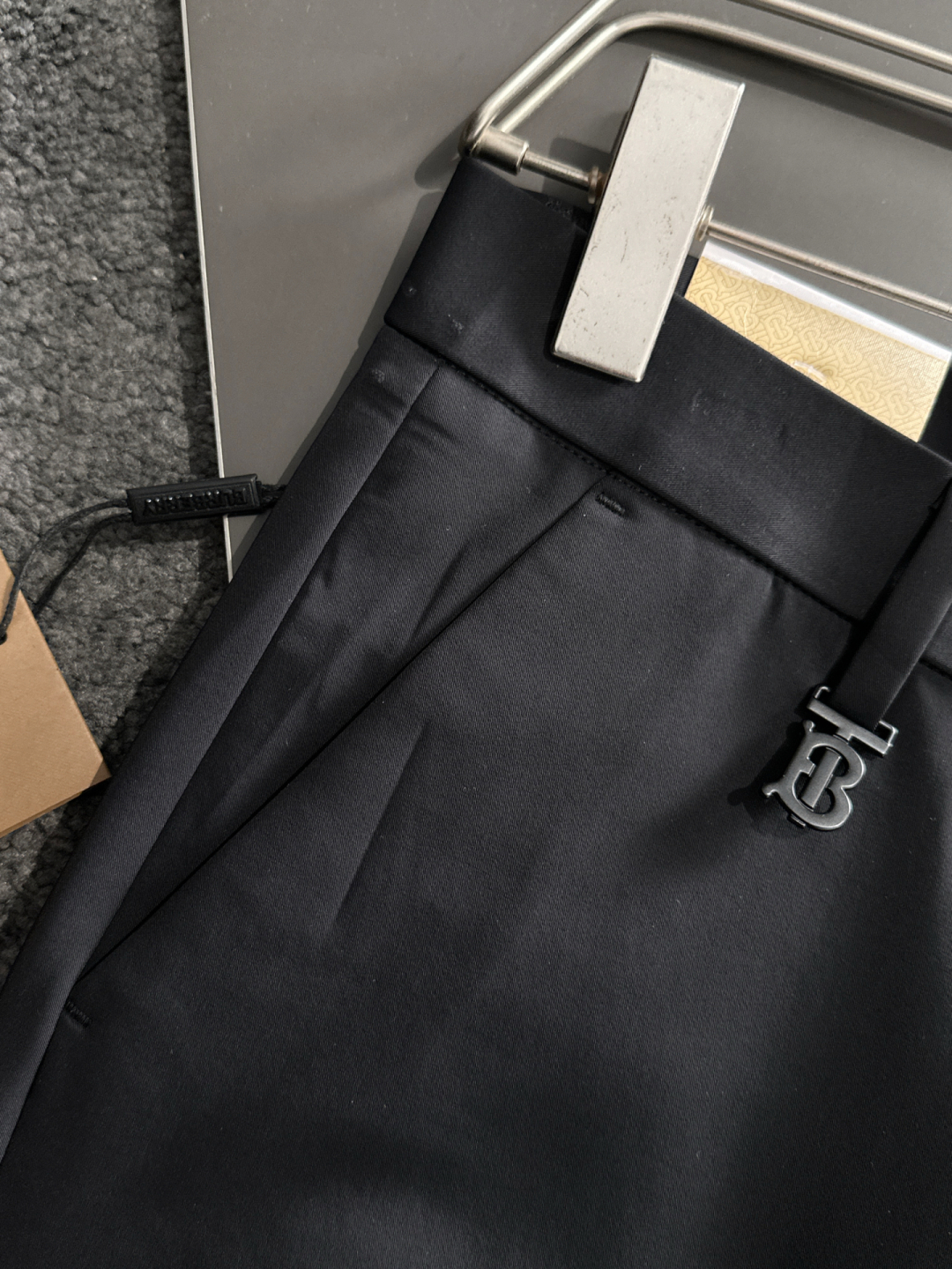P572 BBR 2025 Men’s Leisure Pants: High-End Quality, Superior Comfort, Customizable Details - 图片 5