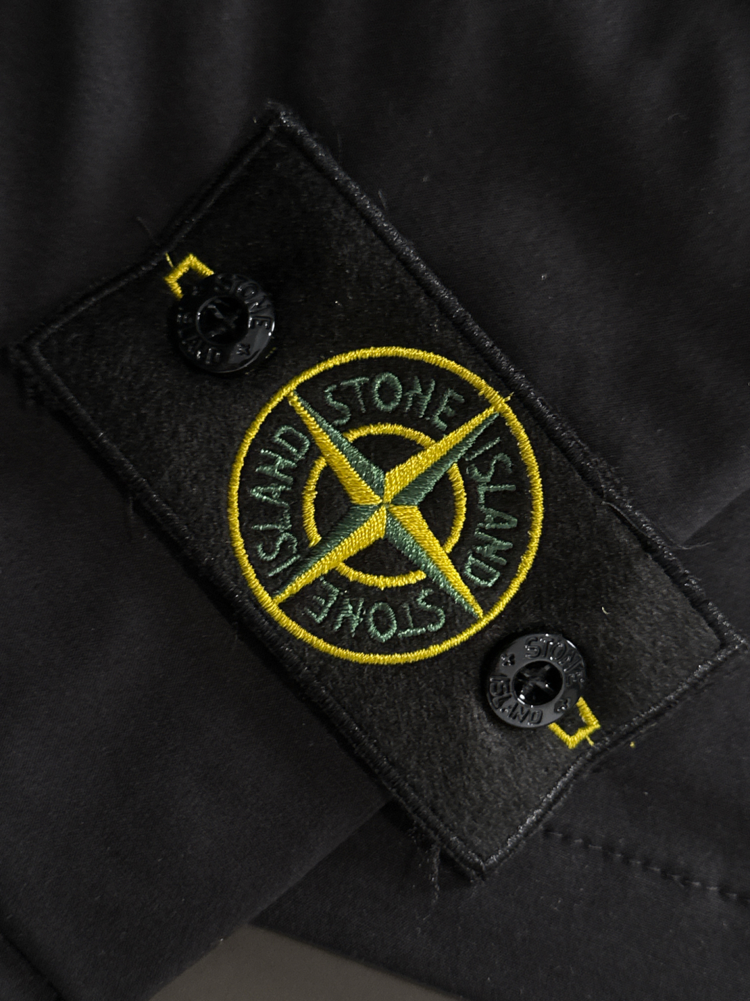 Stone Island P748 ST 2025SS Short Shorts: Premium Quality and Design Upgrade - 图片 8