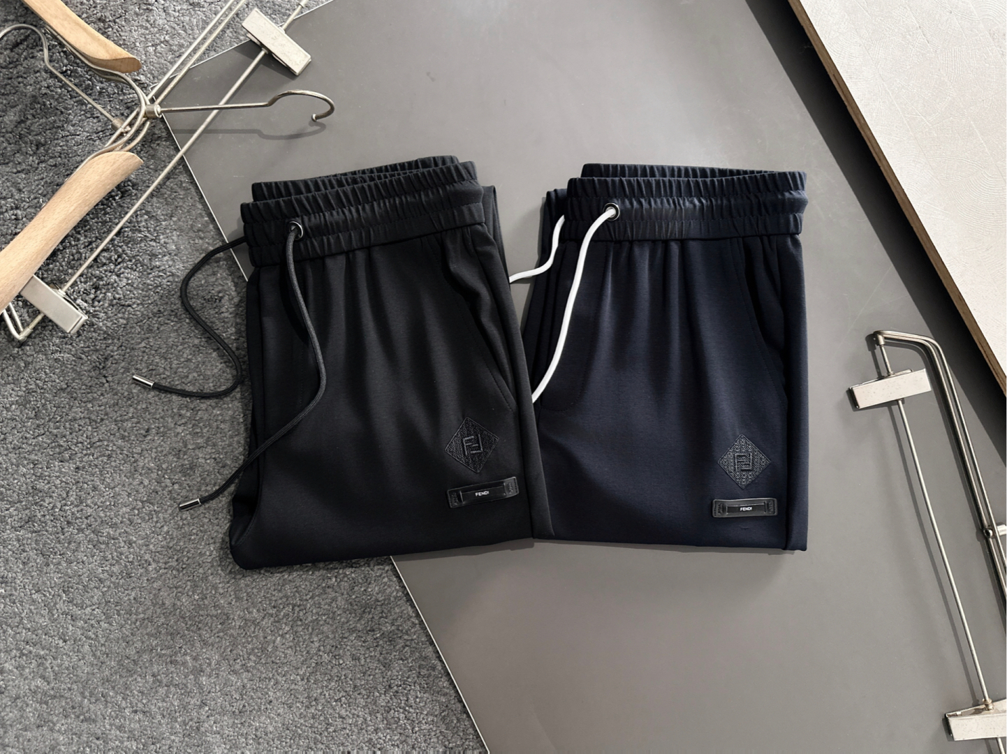 2025 Fashion Trends: New RIP, Classics, Pop, and Every Detail in M-4XL Sizes - 图片 2