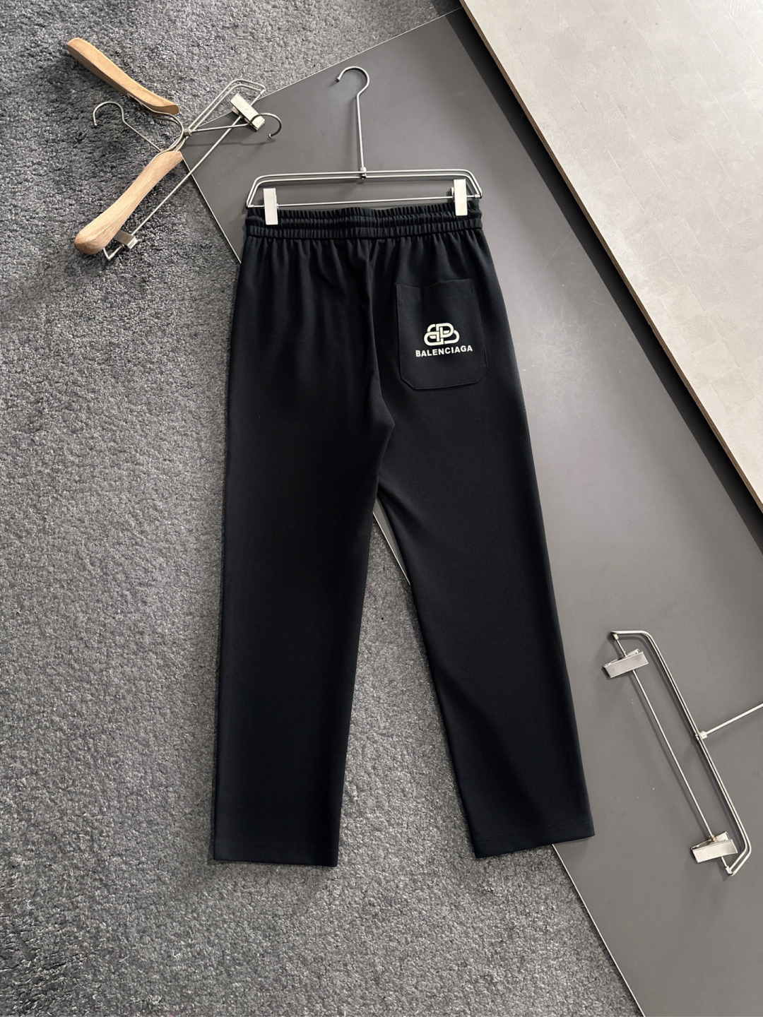 Stylish Panty Pants with Original Hardware Accessories for Fashionable Importers in 2025. - 图片 3