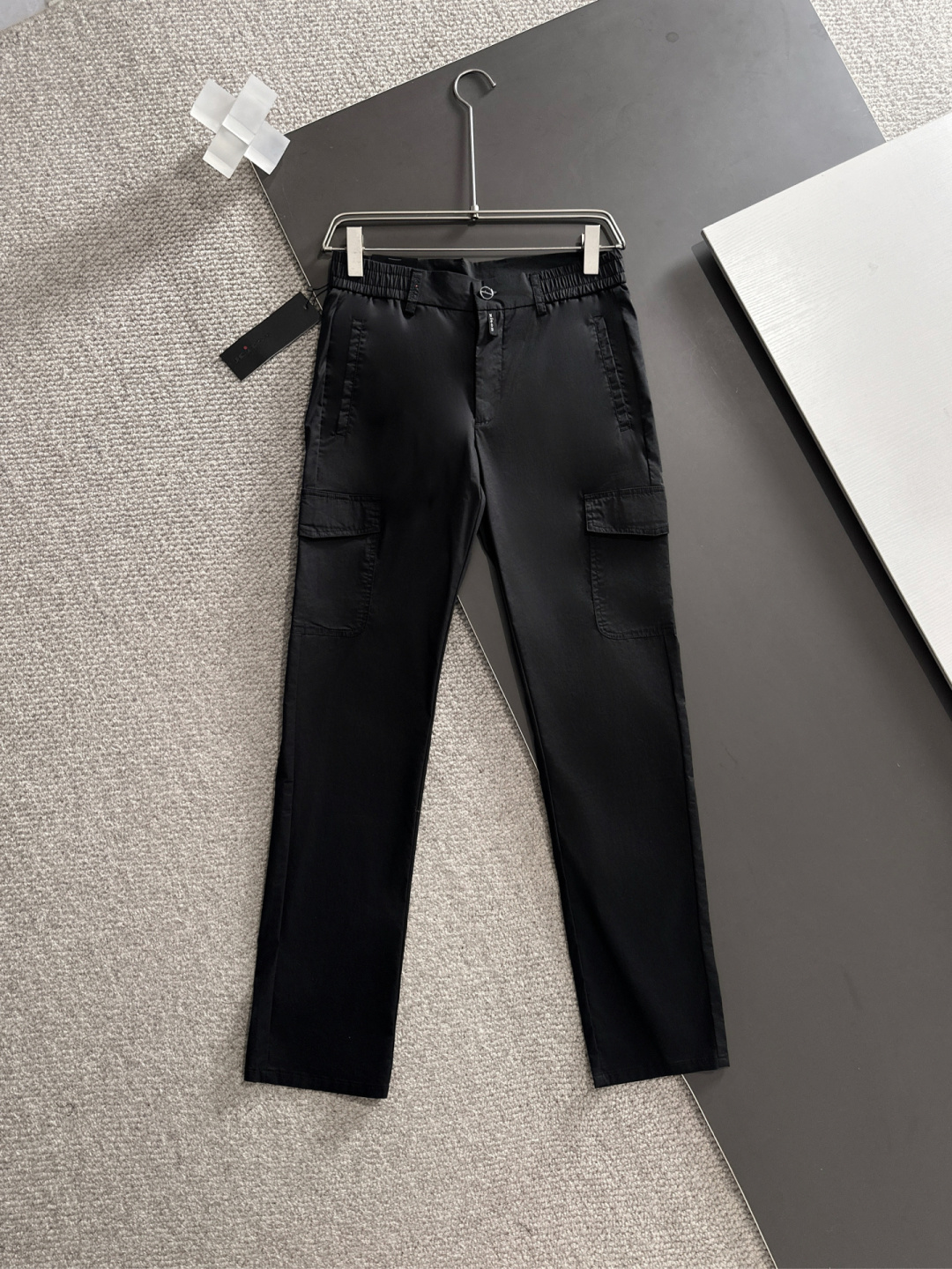 NO:161804,Kiton 2025 spring and summer hot product, color black, gray, navy blue, size M-4XL, introduce high-end elastic waist pants, top design, high-quality hardware and auxiliary materials, imported fabric, elastic and comfortable quality assurance,,alexander wang19860909Kiton 2025春夏爆款 颜色黑色,灰色,藏蓝色 尺码M-4XL 介绍高端松紧腰裤 顶级设计 高品质五金辅料与工艺,进口面料 弹力舒适 质量保证,,,alexander wang,Men's clothing