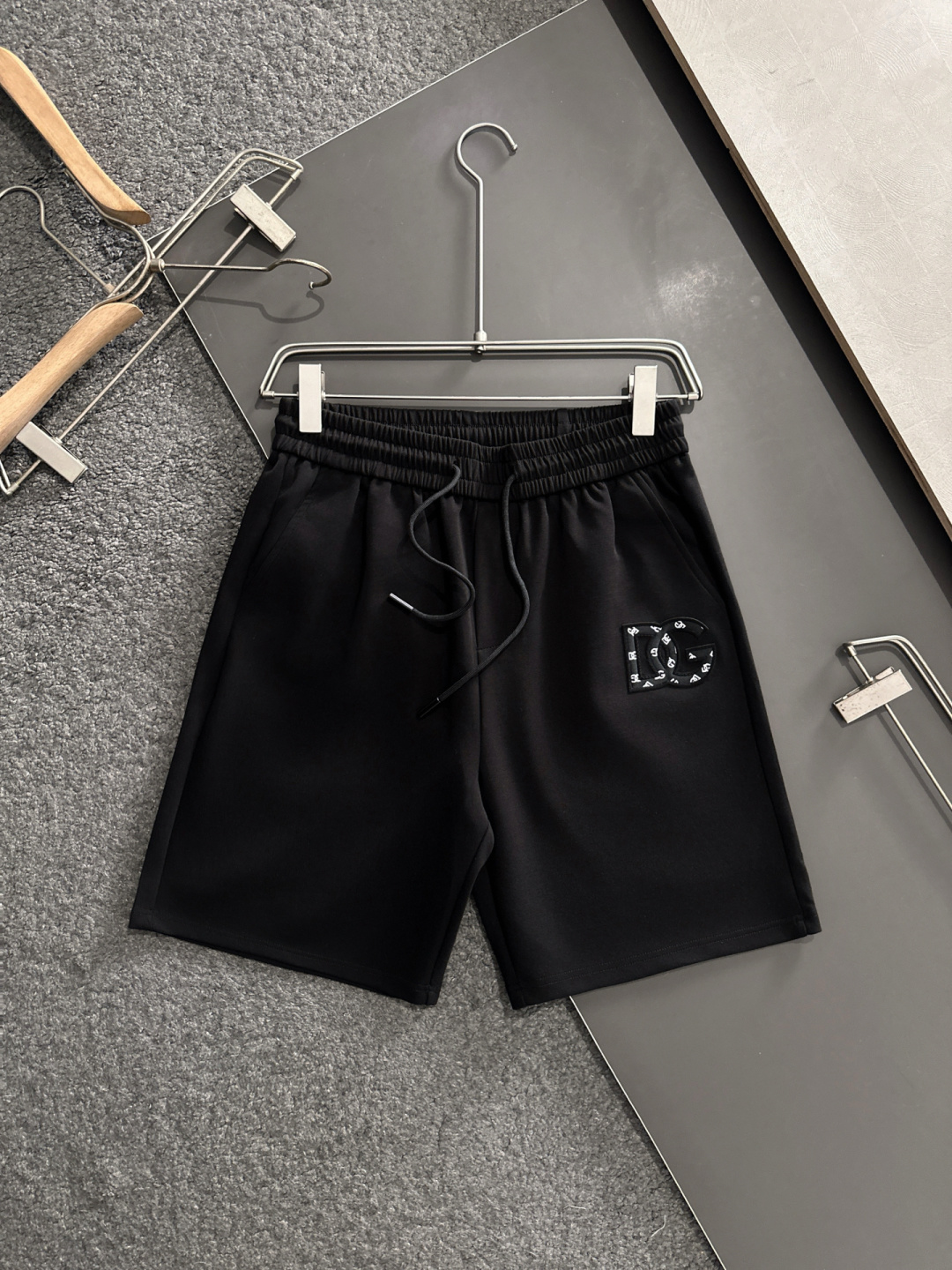 New Summer Shorts: High-Bulleted Tampons for Super-Fashion Comfort, Classic Logo Mark-Up, Hardware Detail, Handsome Fit! - 图片 1