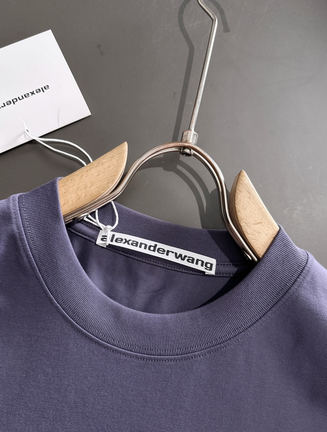 2025 Wang SS Round-T-Shirt: Comfortable, Durable, Classic Logo Design, Original Craft - 图片 3