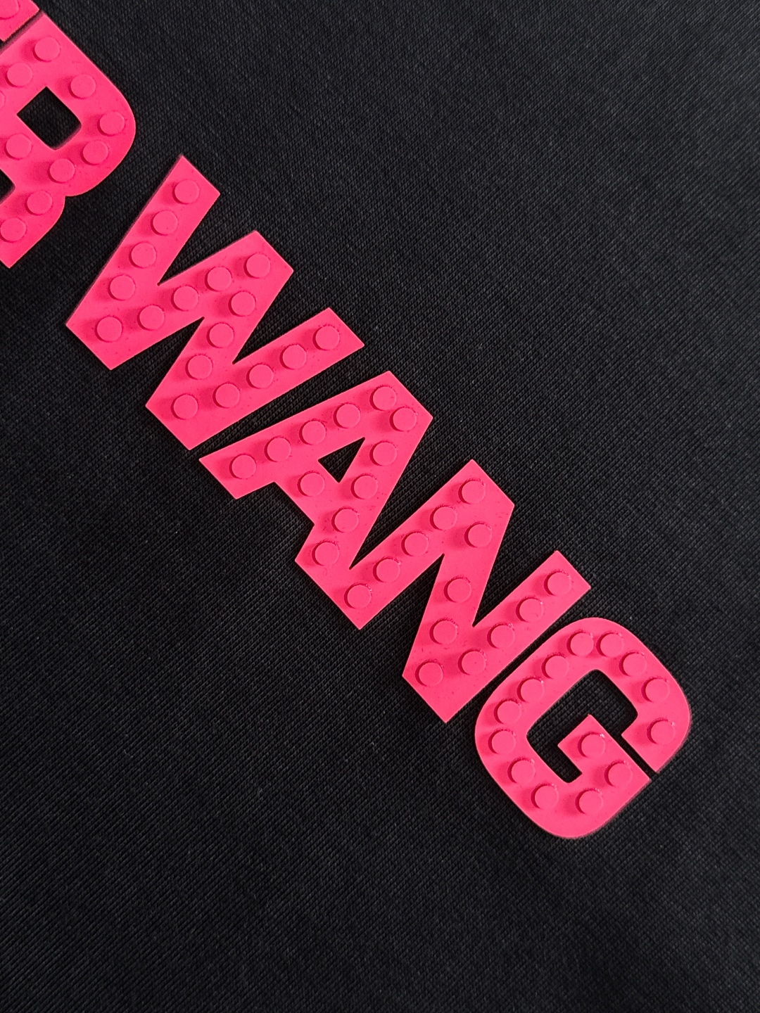 “2025 Wang SS Spring/Summer Round T-Shirt: Comfortable, Durable, Classic Design, Various Sizes” - 图片 6
