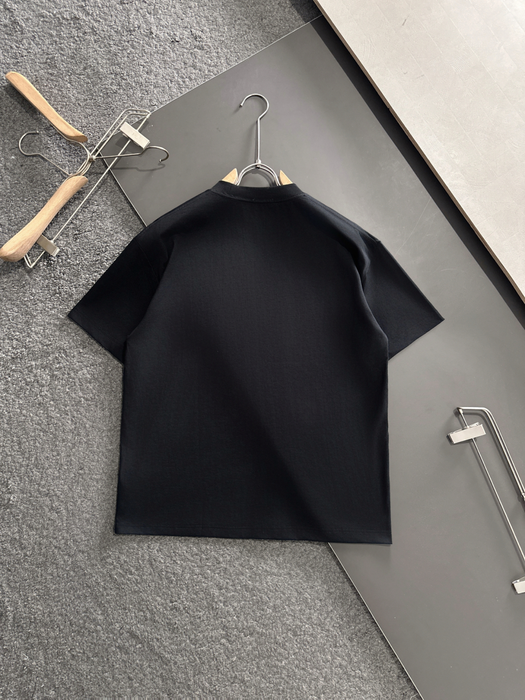“2025SS CEL Spring/Summer T-Shirt: Comfortable, Durable, Classic Logo Design, Various Sizes” - 图片 9