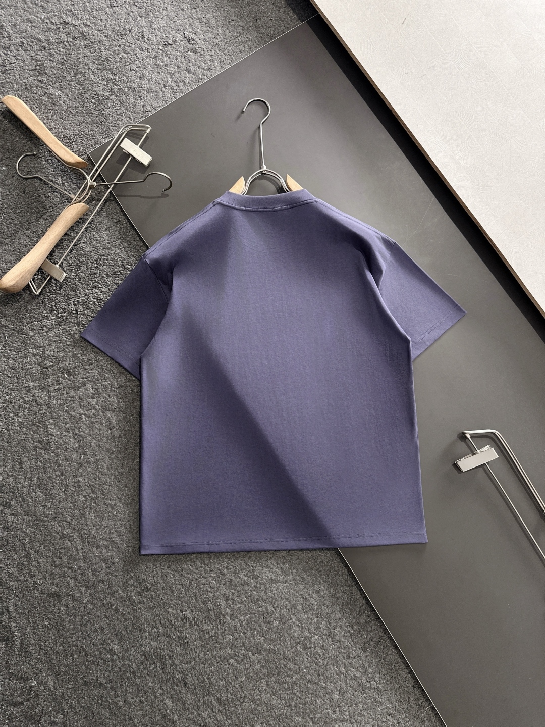 2025 Wang SS Round-T-Shirt: Comfortable, Durable, Classic Logo Design, Original Craft - 图片 9