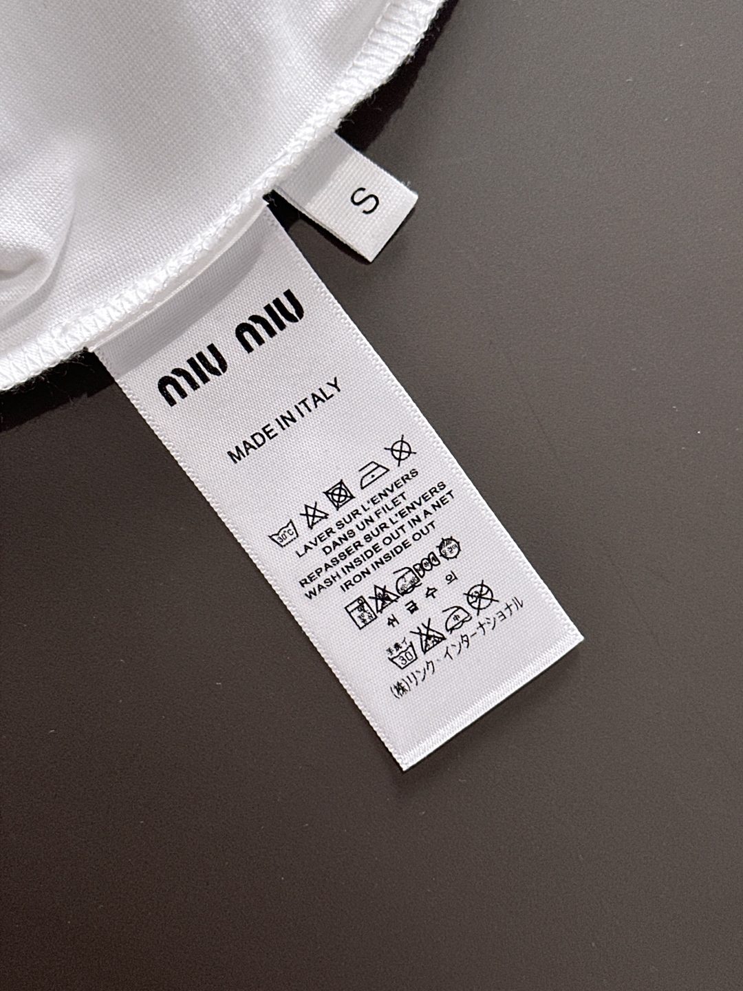 Miu Miu 2025SS Spring/Summer T-Shirts: Exclusive Cotton, Classic Logo, S-XL Sizes - 图片 8