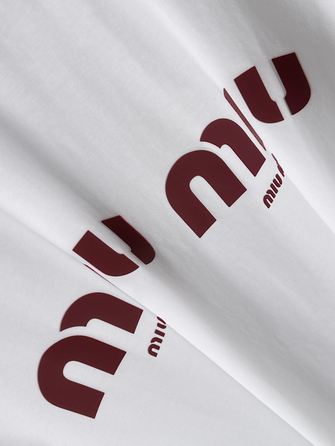 Miu Miu 2025SS Spring/Summer T-Shirts: Exclusive Cotton, Classic Logo, S-XL Sizes - 图片 7