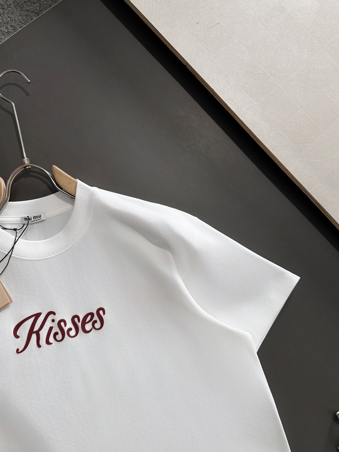 Miu Miu 2025SS Spring/Summer T-Shirts: Exclusive Cotton, Classic Logo, S-XL Sizes - 图片 4