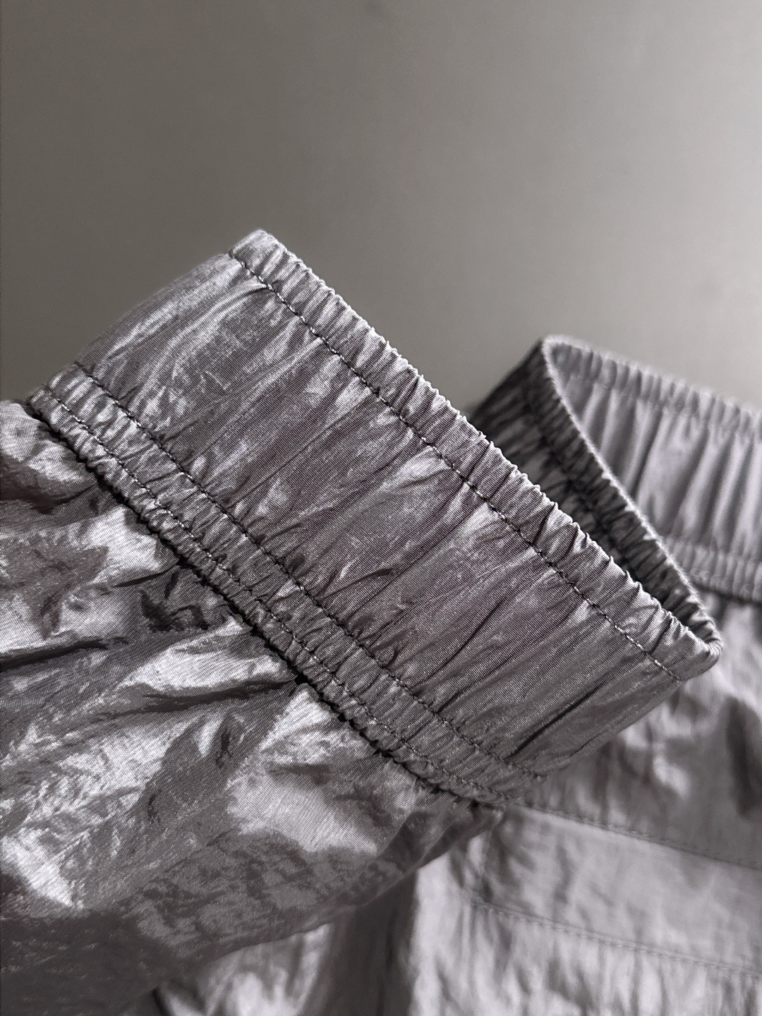 Stone Island’s House Unveils Spring and Summer Collection Featuring Flowers and Short Shorts - 图片 7