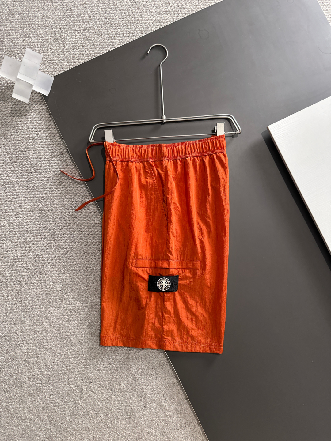 Stone Island Spring/Summer 2022 Collection: Floral Prints, Short Shorts, Premium Fabrics. - 图片 8