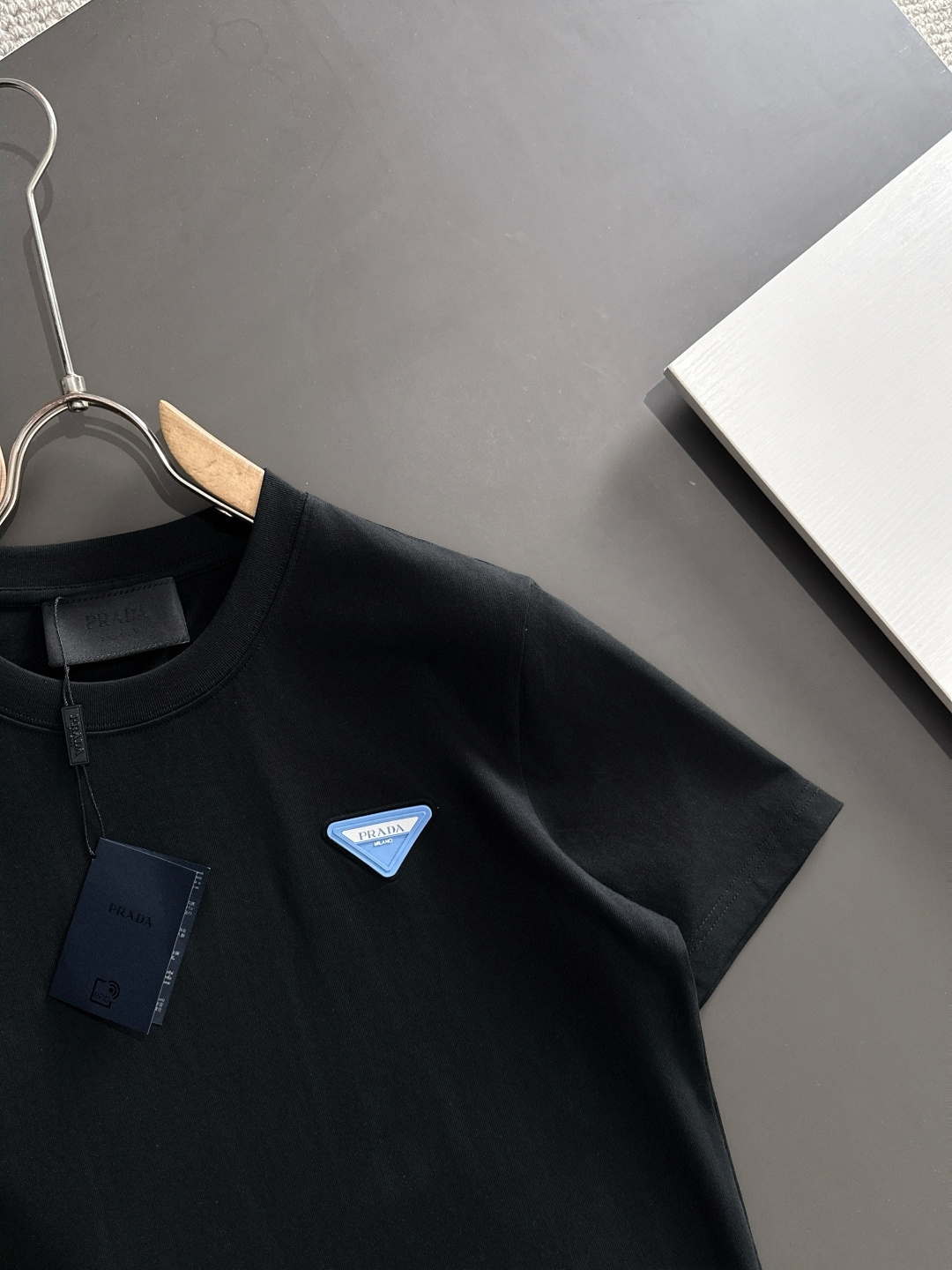 Prada  T恤服装,男 3