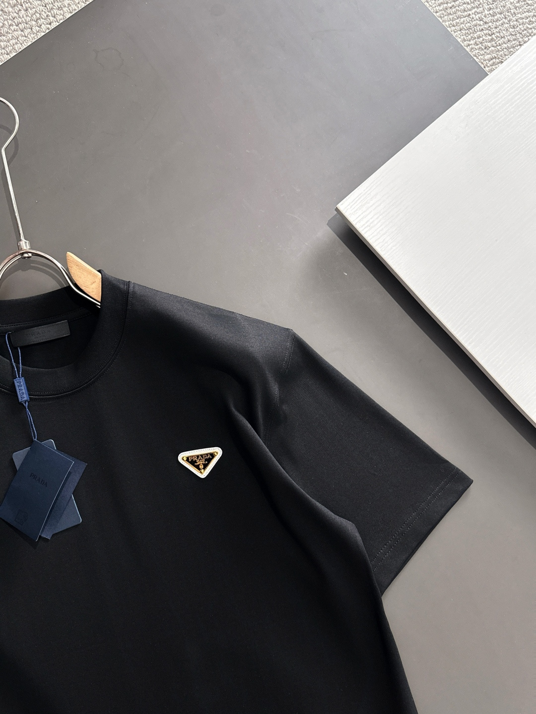 Prada  T恤服装,男 3