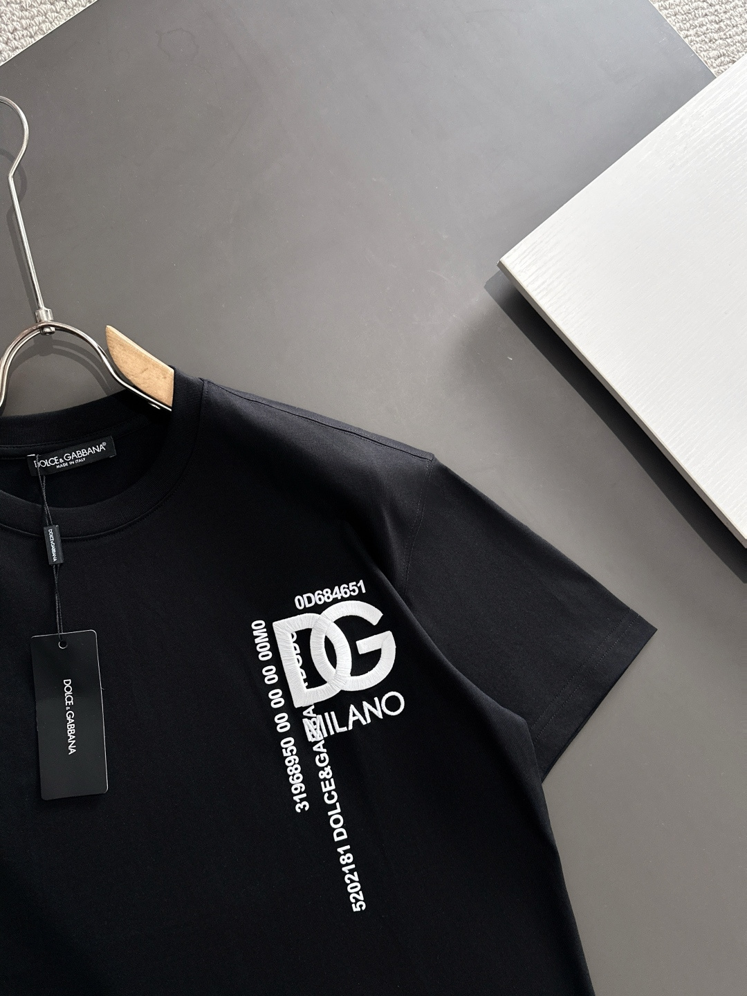 DG  T恤服装,男 3