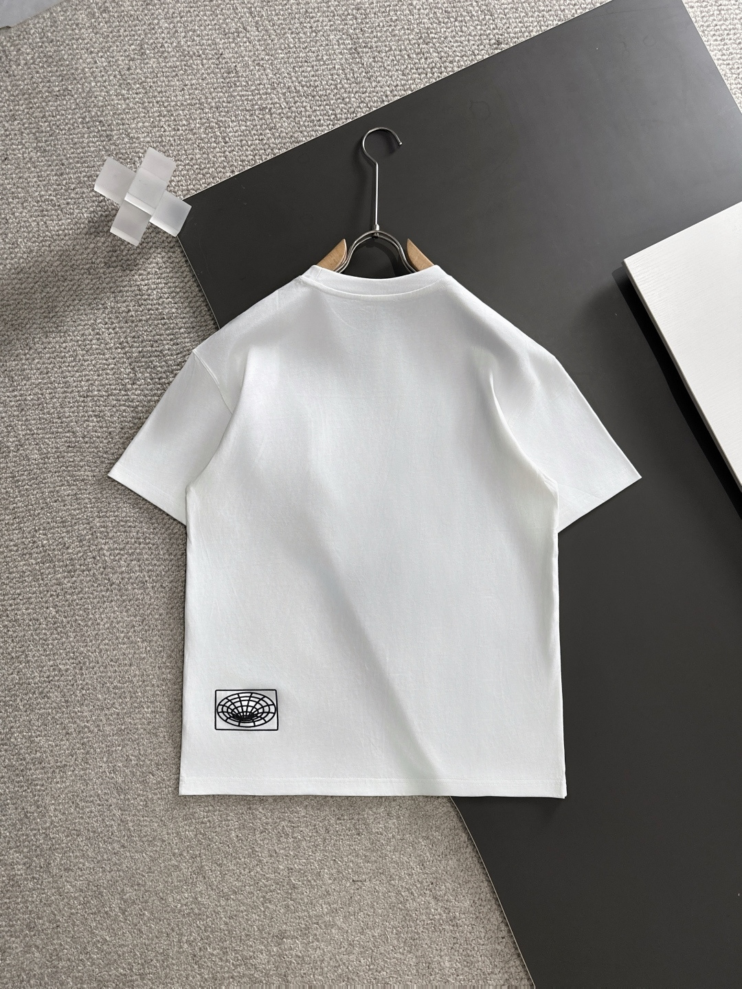 DG  T恤服装,男 9