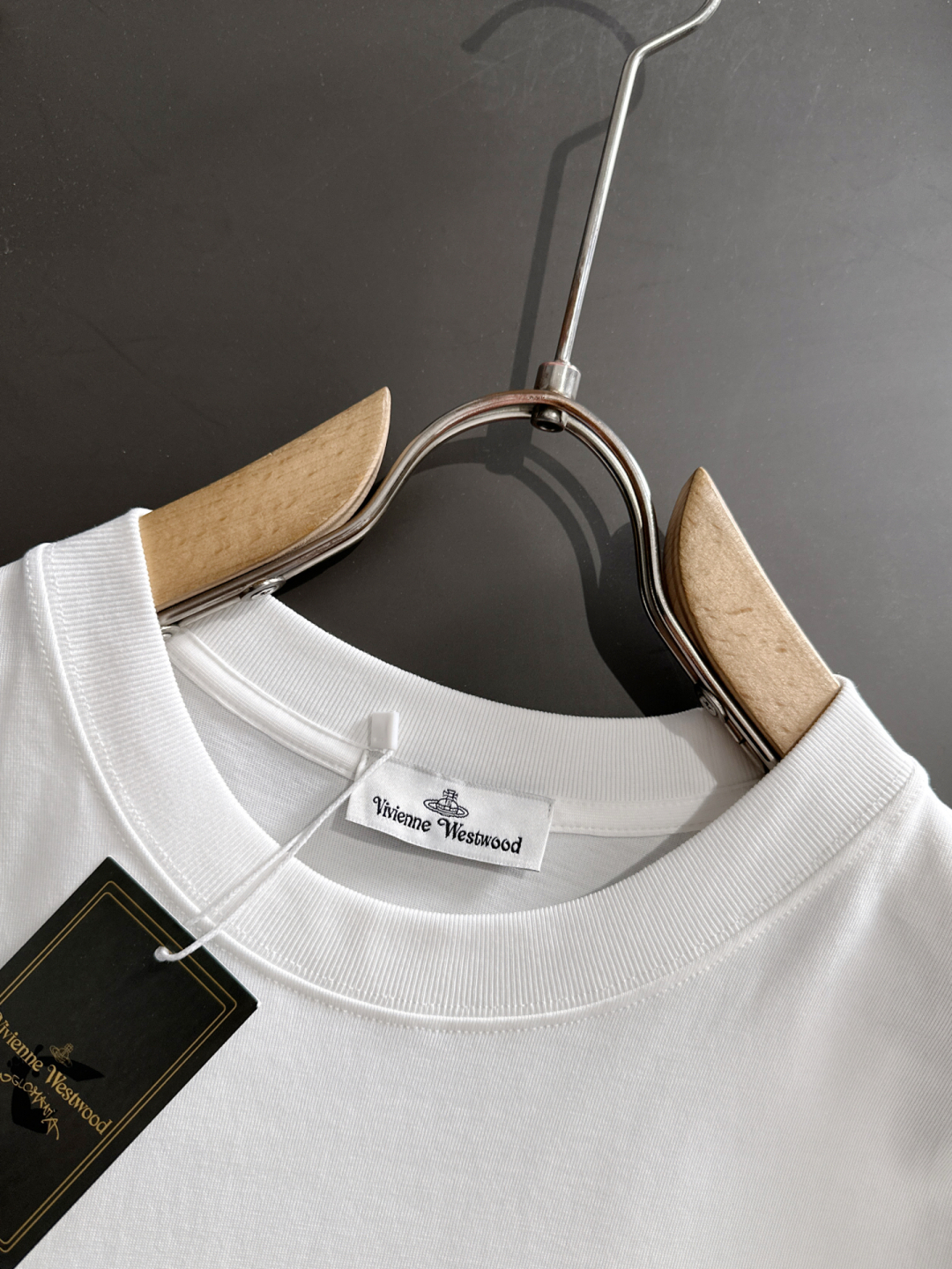 “2025SS Classic Logo T-Shirt: Comfortable, Durable, Stylish, Original Craft, Sizes S-XXL” - 图片 3