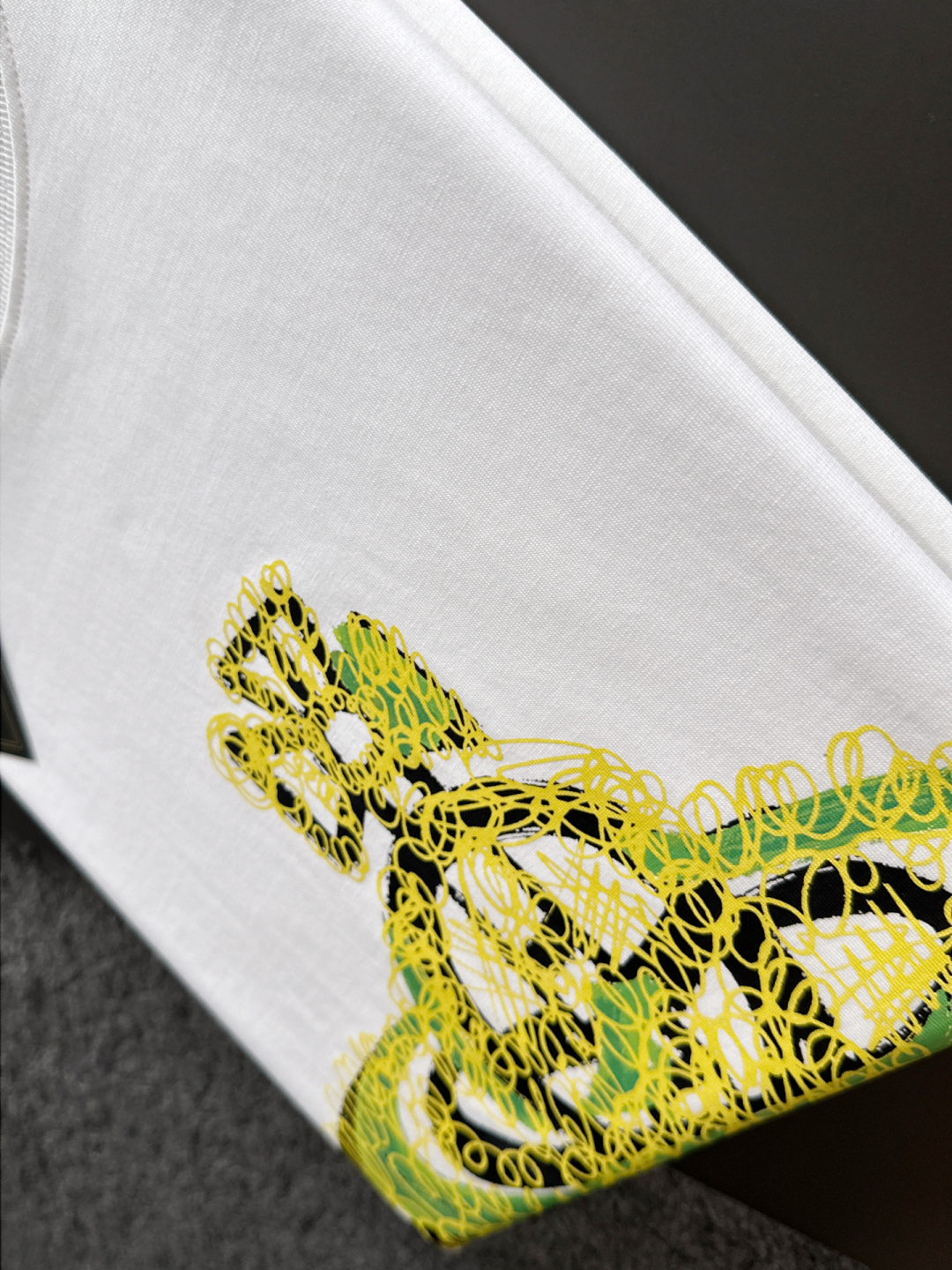“2025SS Classic Logo T-Shirt: Comfortable, Durable, Stylish, Original Craft, Sizes S-XXL” - 图片 7