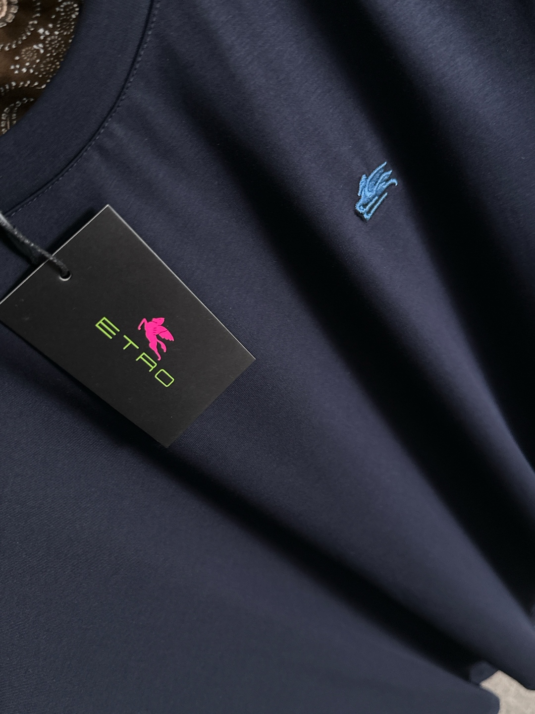 Year-Old Classic T-Shirts for Business and Leisure by Old and New Rich - 图片 8
