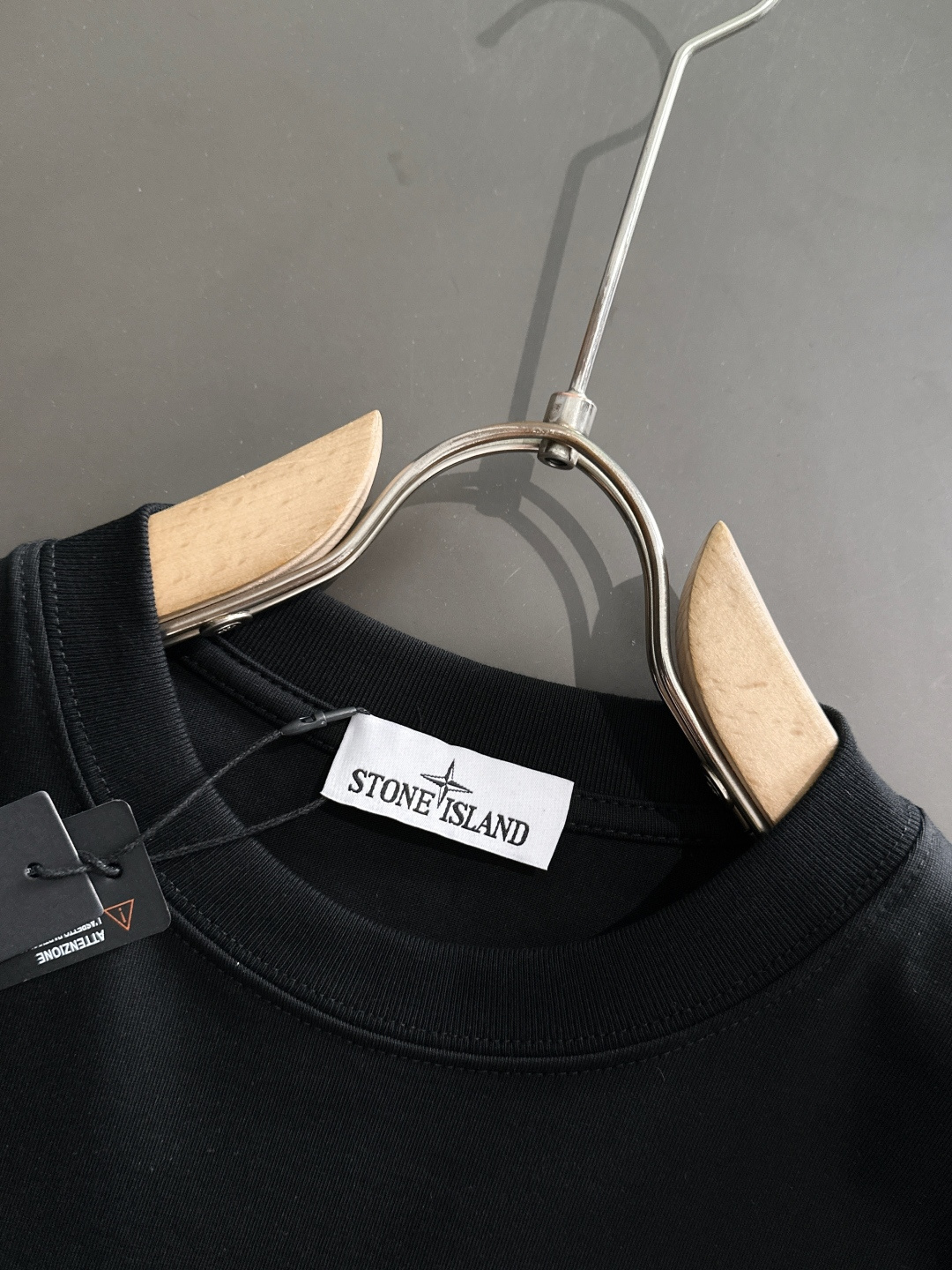 “2025SS Classic Logo T-Shirt: Comfortable, Durable, Original Craft, Sizes M-2XL” - 图片 5